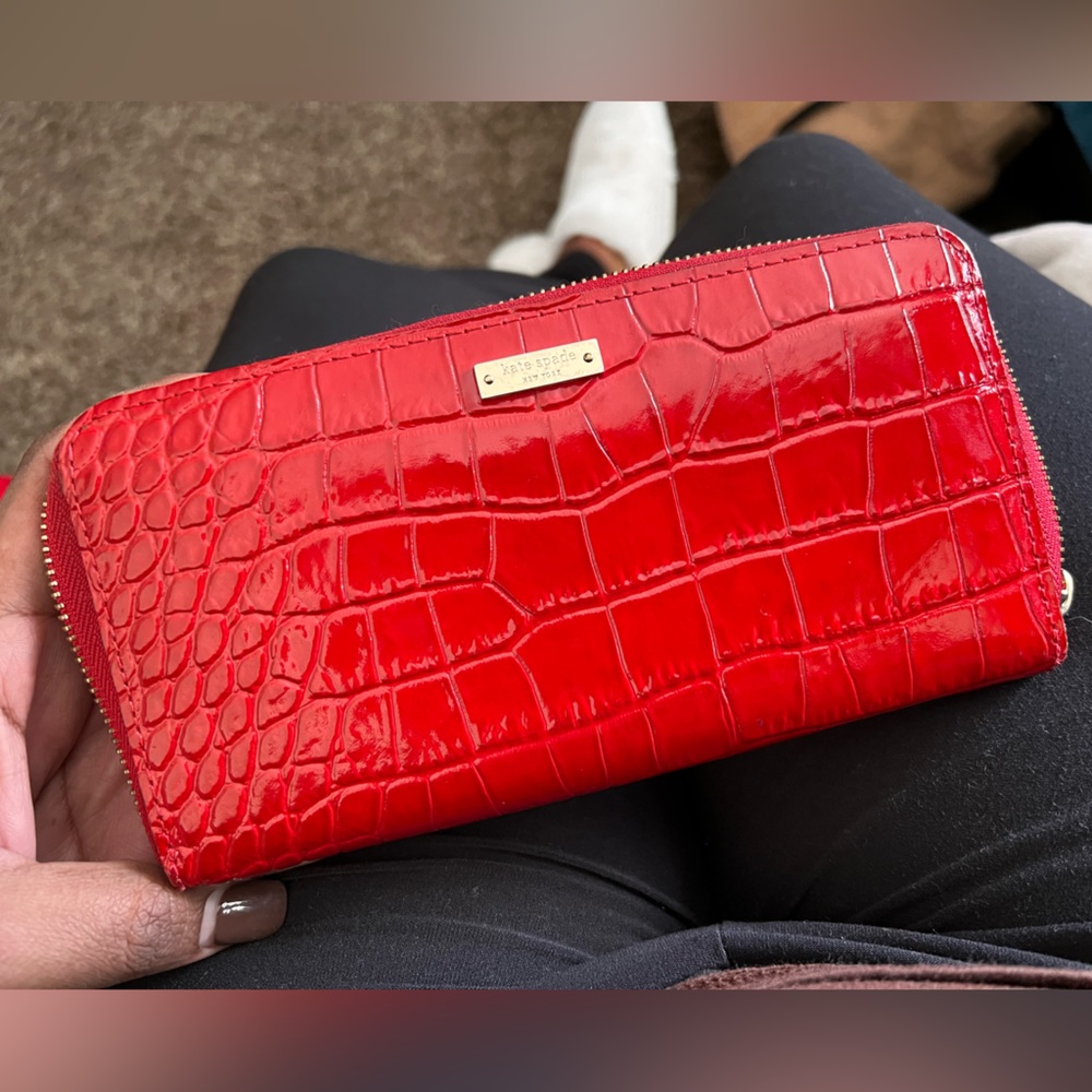 Kate Spade red croc embossed long zip wallet Spencer or Reva ?